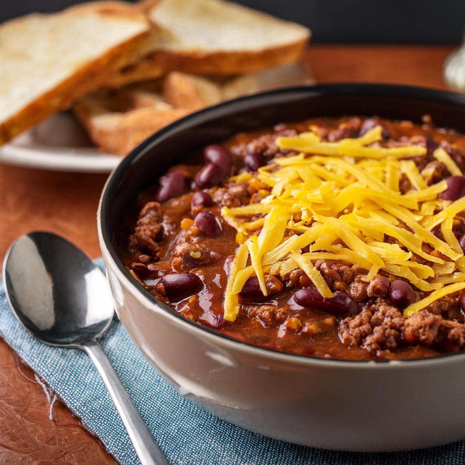Slow Cooker Autumn Beef Chili &ndash; Old Town Spice Shop