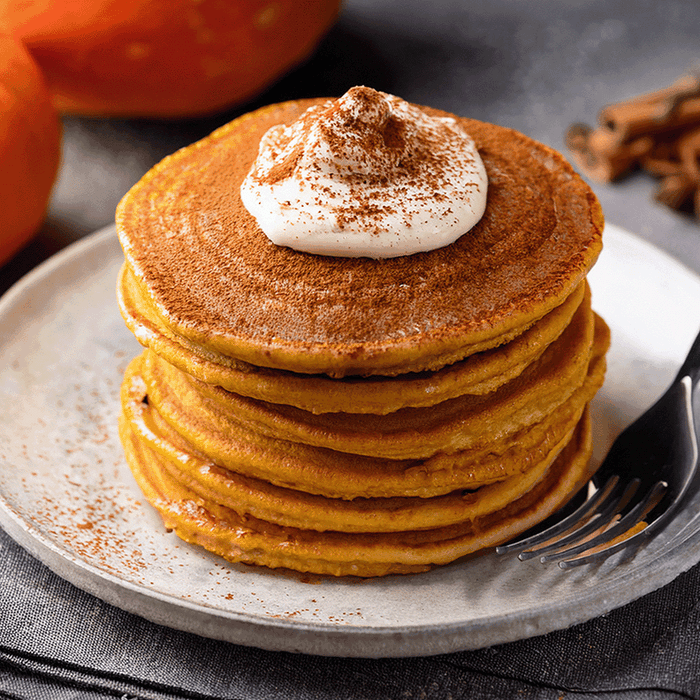 The Best Fluffy Pumpkin Spice Pancakes 