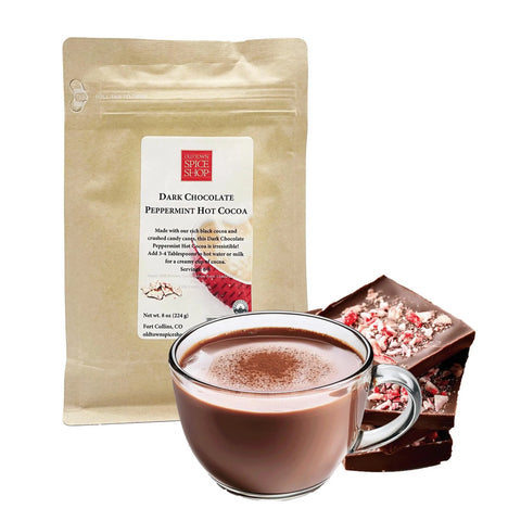 Chocolat chaud à la menthe poivrée et au chocolat noir